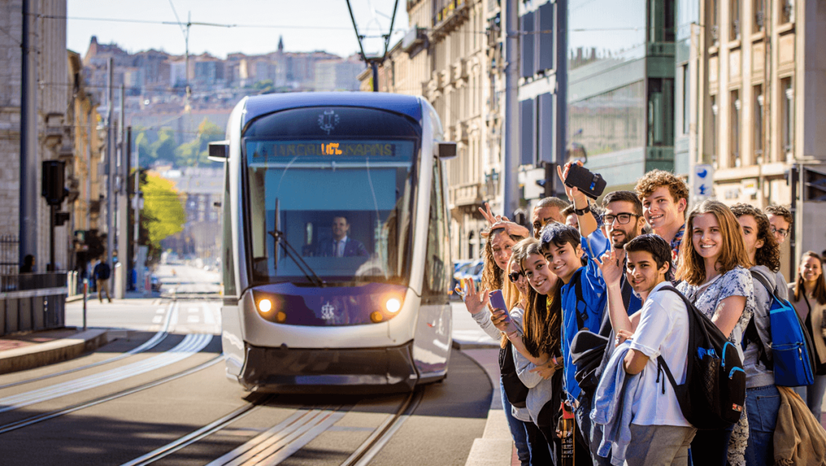 
                                Le tram T6 prolongé à Lyon            