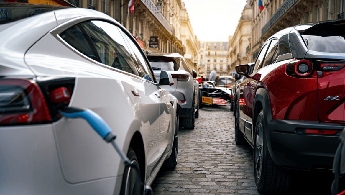 Une voiture neuve sur quatre est électrique en France en avril 2026
En F1, certaines défaites sont immortelles : plongée dans Cruels Grands Prix
Tesla accélère les cellules 4680 à Berlin malgré les critiques
Mazda repousse ses VE à 2029 : un pari risqué
En F1, certaines défaites sont immortelles : plongée dans Cruels Grands Prix
Tesla accélère les cellules 4680 à Berlin malgré les critiques
Mazda repousse ses VE à 2029 : un pari risqué
Stellantis Fastlane 2030 : les grandes lignes du plan produit
La suppression des  ZFE censurée par le conseil constitutionnel
