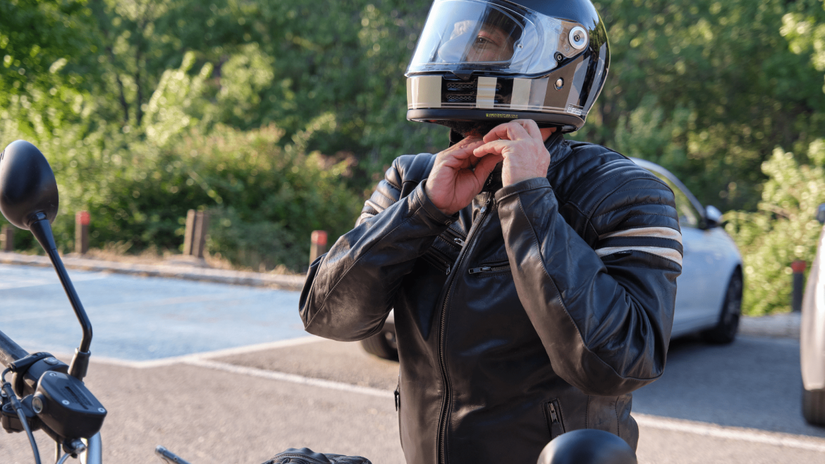 
			Les Conditions pour Assurer une Moto Sans Avoir le Permis

			
				2 roues - 5 février 2025
			
		
