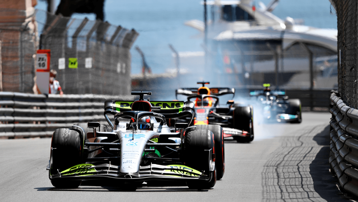 F1 Monaco 2026 : Kimi Antonelli mate Verstappen et Hamilton
Accord automobile : Washington durcit les règles régionales
BYD et les limites de l’Œil de Dieu
Son of Cobra : l’artisan qui sculpte seulement deux BMW 2002 en carbone par an
