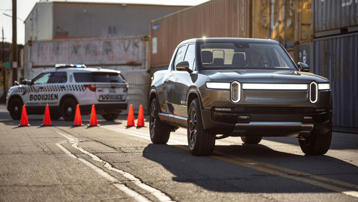 Rivian visé par une enquête aux États-Unis
Batteries : les géants du solaire chinois changent de stratégie
F1 : Pierre Gasly récupère son podium de Monaco !
Volkswagen et CUPRA lancent l’électrique urbain
