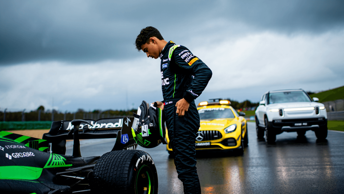 Rivian R2 : un mode Launch bientôt disponible
F1 : nouvelle safety-car en Hongrie, une AMG GT à 4 roues motrices
F1 2026 – Qualifs Hongrie : 1ère pole de l’année pour Norris, Hamilton pénalisé
La Chine renforce les contrôles sur les voitures
