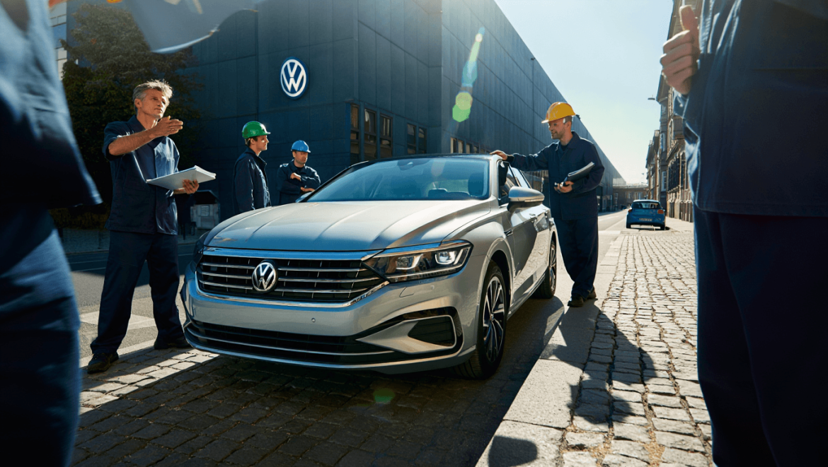 Volkswagen renonce à croître en 2026
L’Espagne attire la Chine pour renforcer son industrie auto
Les voitures puissantes bientôt interdites pour les jeunes permis ?
Tesla Chine : Musk dément une possible séparation
